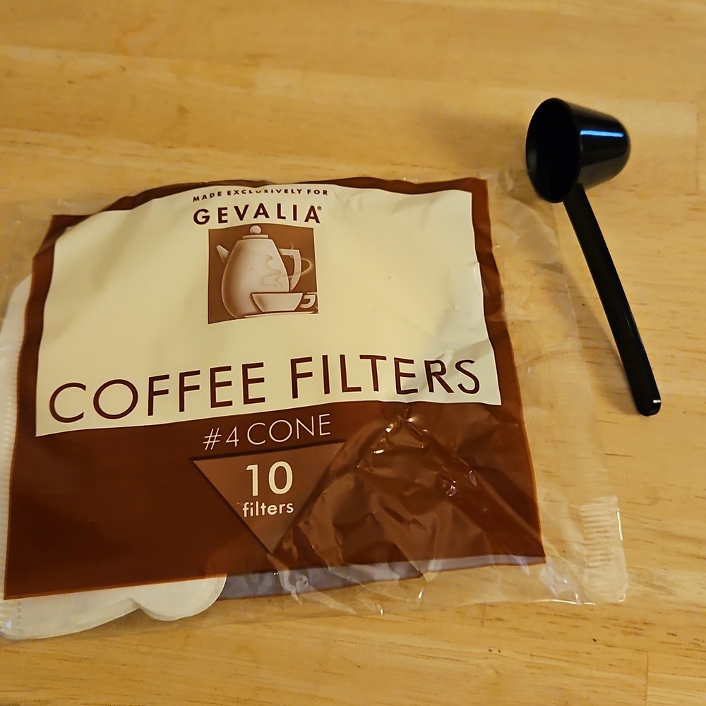 Gevalia Coffee Brewing Pot W/ Coffee Filters 4Pack and Scoop....NEW - Picture 3 of 5